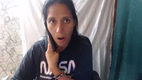 angela online show from 11/17/25, 11:54