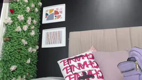 Snapshot of angelitawild_ chatting on 03/09/25, 07:48 angel online show from 03/09/25, 07:48