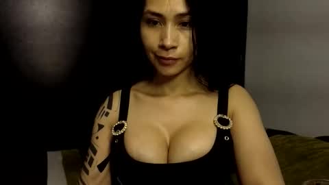  ANGELA ISABELLA  online show from 12/14/25, 09:52