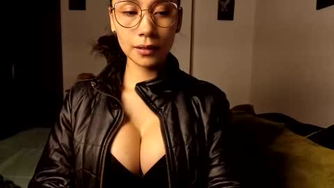  ANGELA ISABELLA  online show from 01/11/26, 12:59