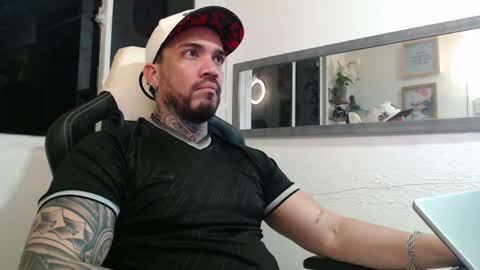 Snapshot of angellatino0 chatting on 12/03/24, 08:27 angellatino0 online show from 12/03/24, 08:27