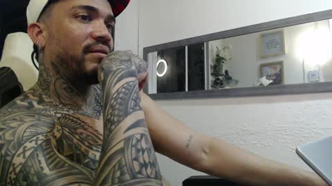 Snapshot of angellatino0 chatting on 12/09/24, 01:07 angellatino0 online show from 12/09/24, 01:07