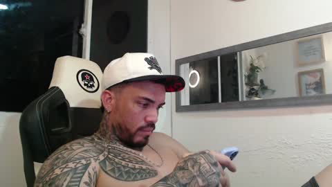 Snapshot of angellatino0 chatting on 12/09/24, 04:23 angellatino0 online show from 12/09/24, 04:23