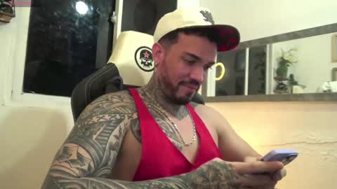 Snapshot of angellatino0 chatting on 12/26/24, 01:40 angellatino0 online show from 12/26/24, 01:40