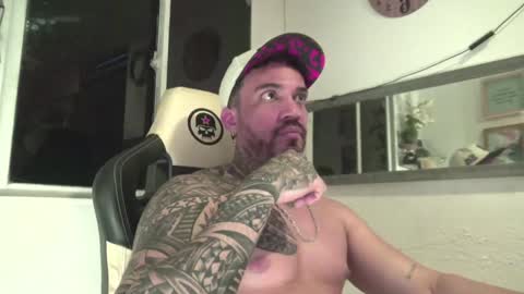 Snapshot of angellatino0 chatting on 12/28/24, 08:48 angellatino0 online show from 12/28/24, 08:48