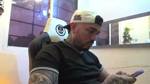 Snapshot of angellatino0 chatting on 01/05/25, 10:29 angellatino0 online show from 01/05/25, 10:29