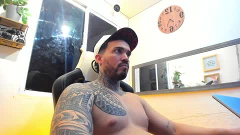 Snapshot of angellatino0 chatting on 01/14/25, 03:11 angellatino0 online show from 01/14/25, 03:11