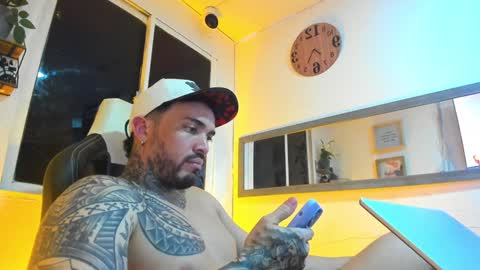 Snapshot of angellatino0 chatting on 01/14/25, 06:45 angellatino0 online show from 01/14/25, 06:45