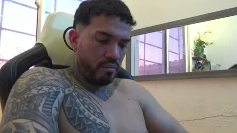 Snapshot of angellatino0 chatting on 01/19/25, 08:41 angellatino0 online show from 01/19/25, 08:41