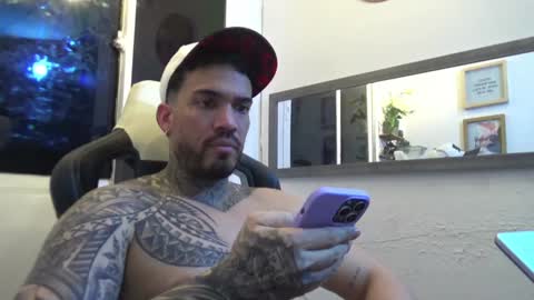 Snapshot of angellatino0 chatting on 01/20/25, 04:54 angellatino0 online show from 01/20/25, 04:54