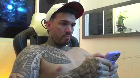 Snapshot of angellatino0 chatting on 01/26/25, 02:24 angellatino0 online show from 01/26/25, 02:24