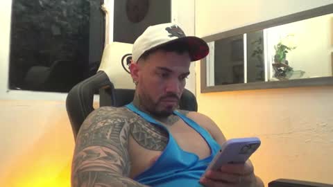 Snapshot of angellatino0 chatting on 01/30/25, 03:00 angellatino0 online show from 01/30/25, 03:00