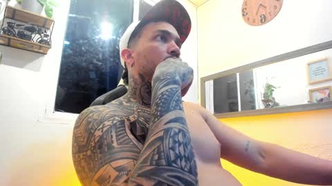 Snapshot of angellatino0 chatting on 02/02/25, 09:51 angellatino0 online show from 02/02/25, 09:51