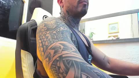 Snapshot of angellatino0 chatting on 02/03/25, 04:25 angellatino0 online show from 02/03/25, 04:25