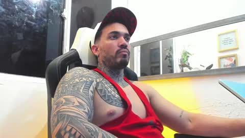 Snapshot of angellatino0 chatting on 02/06/25, 07:02 angellatino0 online show from 02/06/25, 07:02