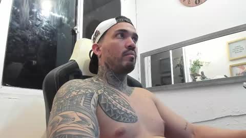 Snapshot of angellatino0 chatting on 02/10/25, 03:46 angellatino0 online show from 02/10/25, 03:46