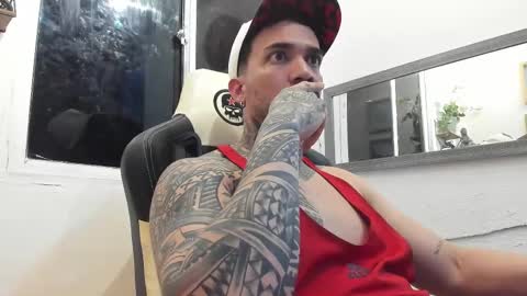 Snapshot of angellatino0 chatting on 02/10/25, 08:20 angellatino0 online show from 02/10/25, 08:20