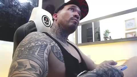 Snapshot of angellatino0 chatting on 02/18/25, 05:53 angellatino0 online show from 02/18/25, 05:53