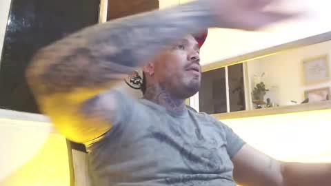 Snapshot of angellatino0 chatting on 02/24/25, 06:05 angellatino0 online show from 02/24/25, 06:05