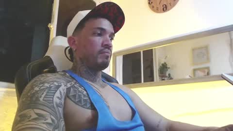 Snapshot of angellatino0 chatting on 02/25/25, 05:19 angellatino0 online show from 02/25/25, 05:19