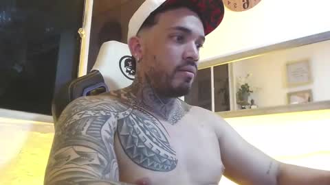 Snapshot of angellatino0 chatting on 03/02/25, 02:51 angellatino0 online show from 03/02/25, 02:51