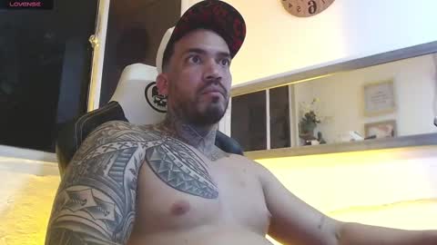 Snapshot of angellatino0 chatting on 03/03/25, 06:37 angellatino0 online show from 03/03/25, 06:37