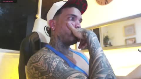 Snapshot of angellatino0 chatting on 03/06/25, 07:03 angellatino0 online show from 03/06/25, 07:03