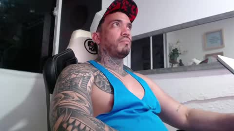 Snapshot of angellatino0 chatting on 03/10/25, 05:43 angellatino0 online show from 03/10/25, 05:43