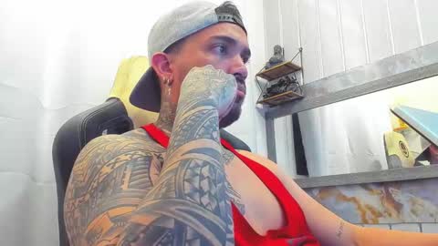 Snapshot of angellatino0 chatting on 09/09/25, 05:29 angellatino0 online show from 09/09/25, 05:29