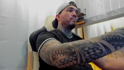 Snapshot of angellatino0 chatting on 09/14/25, 02:44 angellatino0 online show from 09/14/25, 02:44