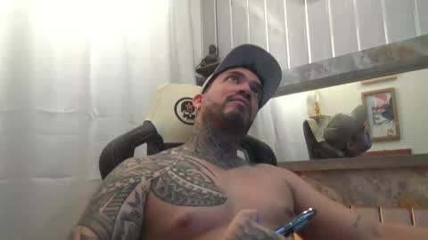 Snapshot of angellatino0 chatting on 11/05/25, 07:30 angellatino0 online show from 11/05/25, 07:30