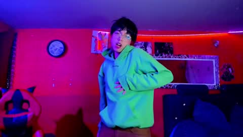 Angel  online show from 03/10/25, 05:43