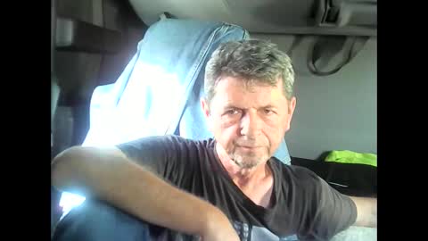 Snapshot of angelo888888 chatting on 09/13/25, 01:44 angelo888888 online show from 09/13/25, 01:44