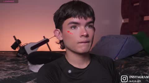 Angelo I work from home this is my room  online show from 11/02/25, 05:54