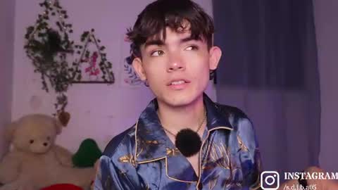 Snapshot of angelocute_ chatting on 08/07/26, 01:51 Angelo I work from home this is my room online show from 08/07/26, 01:51