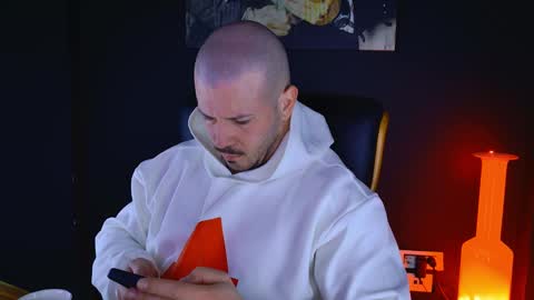 BlackWolf online show from 01/12/25, 01:05