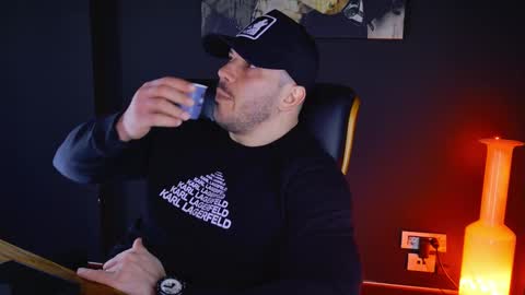 BlackWolf online show from 02/11/25, 06:30