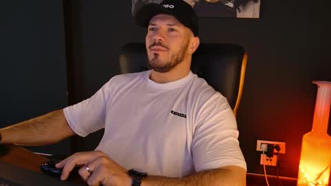 BlackWolf online show from 12/21/25, 08:21