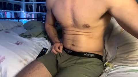 Snapshot of angeloplaya1 chatting on 10/06/25, 10:02 angeloplaya1 online show from 10/06/25, 10:02