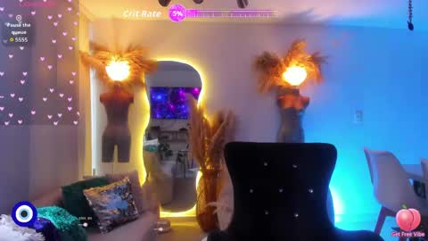 Snapshot of angelpeach_ chatting on 06/05/26, 02:01 Angel online show from 06/05/26, 02:01