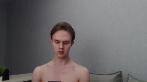 Angel online show from 02/26/25, 06:11