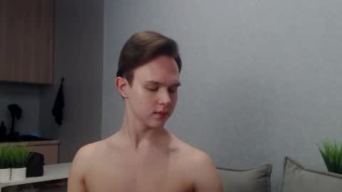 Angel online show from 04/16/26, 12:17