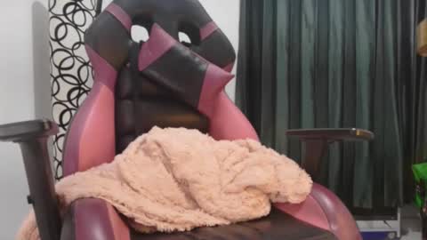 ivanna online show from 12/05/25, 05:27