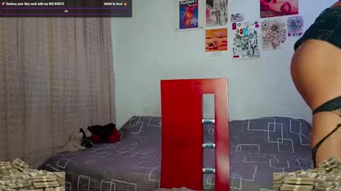   online show from 03/08/25, 07:42