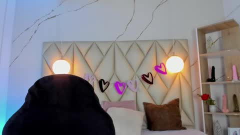 ANGIE online show from 03/09/26, 02:54