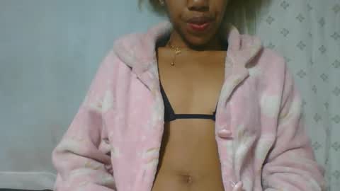 Snapshot of angeltta69 chatting on 10/07/25, 03:36 angeltta69 online show from 10/07/25, 03:36