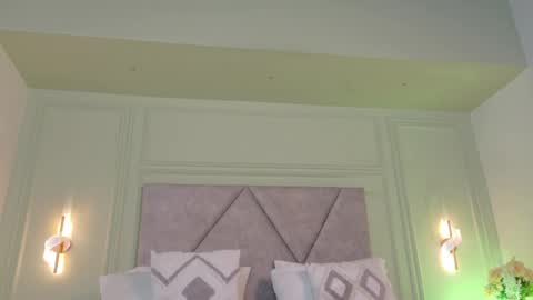 angely_perry online show from 04/23/26, 04:46