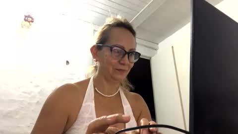 angelycute476334 online show from 10/05/25, 11:02