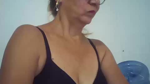 angelycute476334 online show from 10/17/25, 10:34