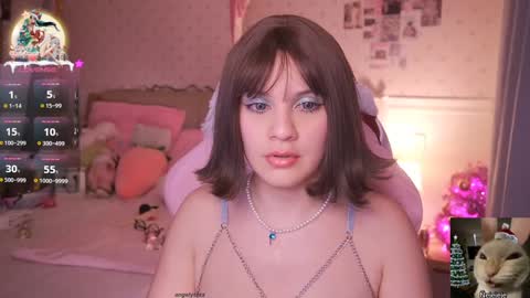 Snapshot of angelytaxx chatting on 01/07/25, 09:07 Angel online show from 01/07/25, 09:07